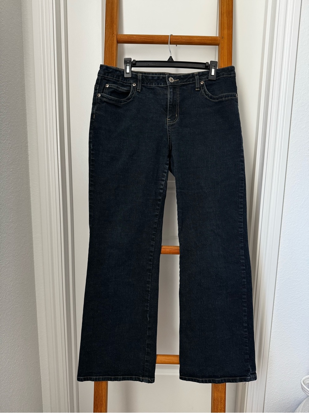 CAbi Womens Bootcut Dark Wash Denim Wide Leg Comfort Straight Stretch Jeans 14